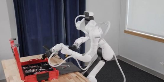 GEN-0模型训练数据覆盖场景 GEN-0发布:27万小时真实数据训练 机器人通用智能迎来“可规模化”转折点